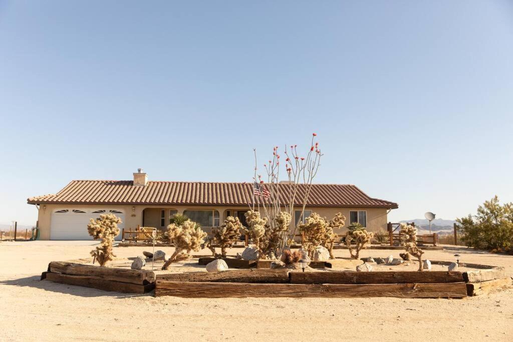 Sun Runner - Serene Desert Home W/Pool & Hot Tub Twentynine Palms Ngoại thất bức ảnh